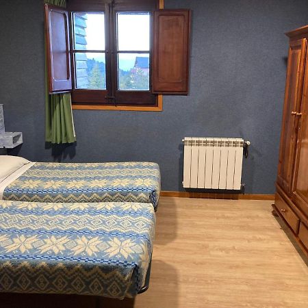 Alberg Residència Esportiva Els Isards La Molina  Extérieur photo