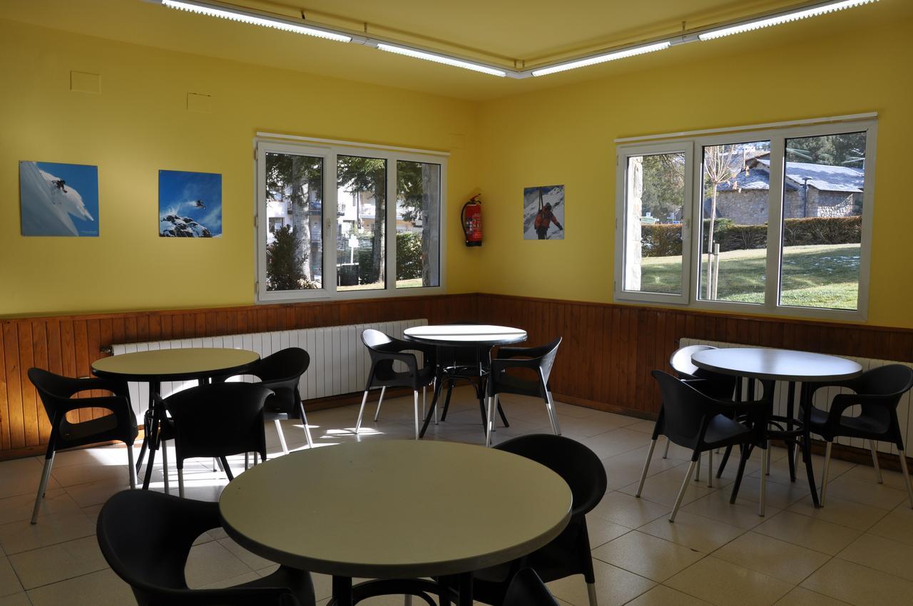 Alberg Residència Esportiva Els Isards La Molina  Extérieur photo