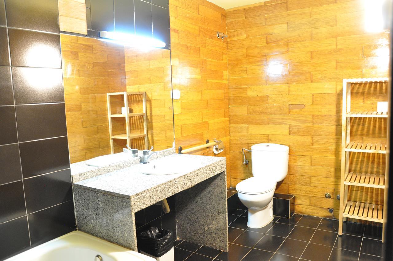 Alberg Residència Esportiva Els Isards La Molina  Extérieur photo
